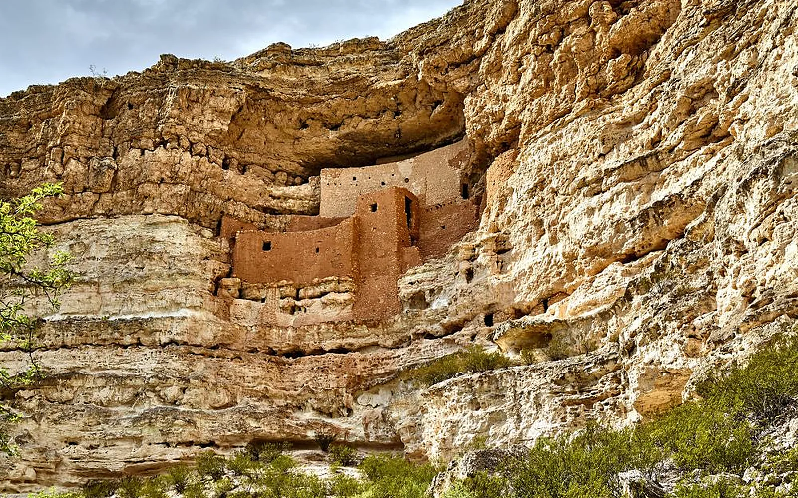 Montezuma Castle cliff dwelling near Camp Verde, Arizona